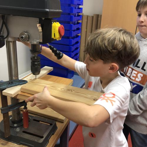 Schulgartenprojekt Pflanzenkisten