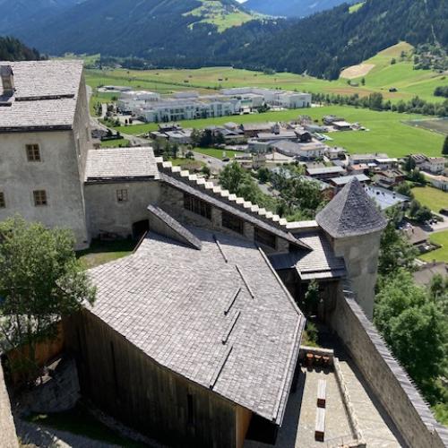 Burg Heinfels